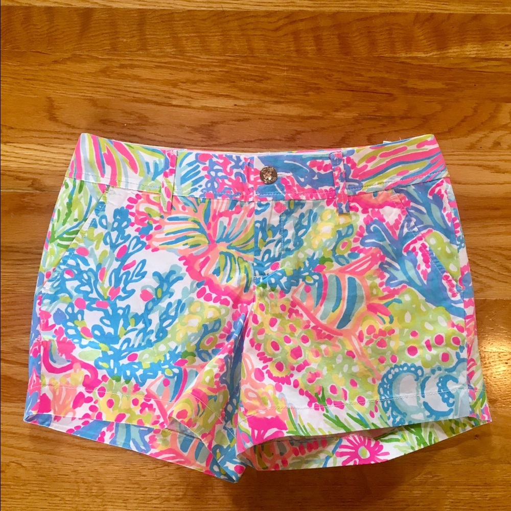 ❗️SALE❗️$64 Lilly pulitzer short sz 4